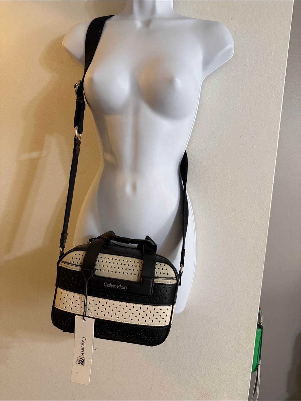 NWT Calvin Klein Black & Cream Perforated Crossbody Bag w/Black Pouch Wristlet